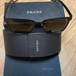 Brand new sunglasses (Prada)